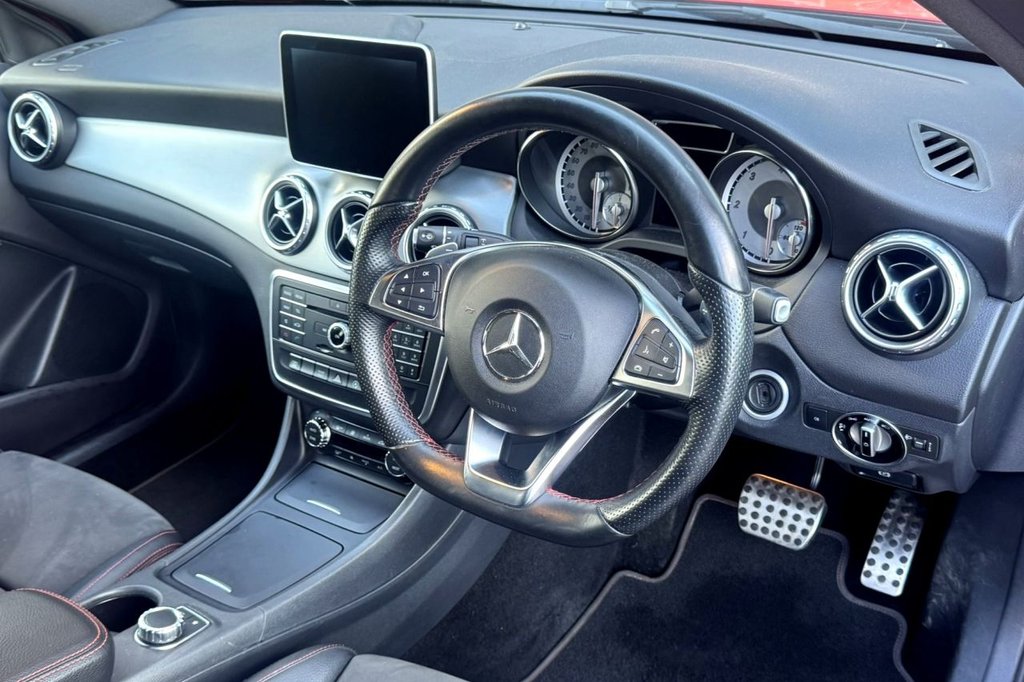 Used Mercedes-Benz GLA 2015 for sale - 75842865: Photo 29