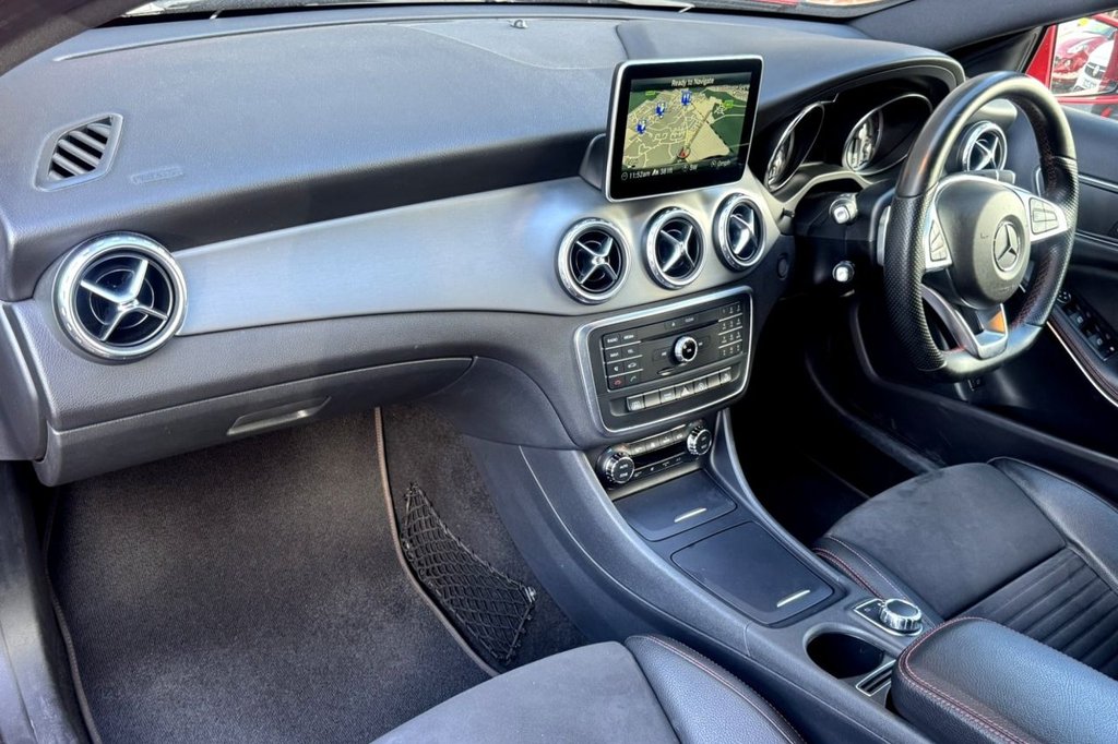 Used Mercedes-Benz GLA 2015 for sale - 75842865: Photo 8