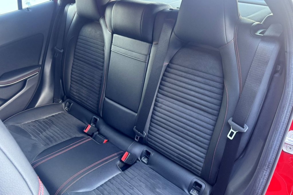 Used Mercedes-Benz GLA 2015 for sale - 75842865: Photo 9