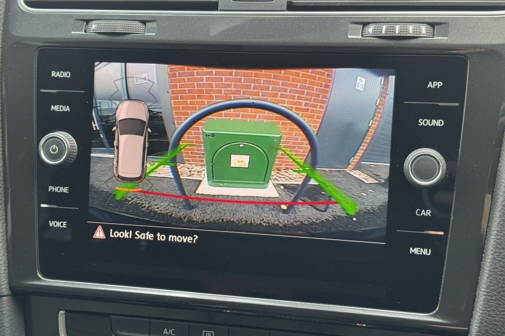 Used Volkswagen Golf 2018 for sale - 76118921: Photo 11