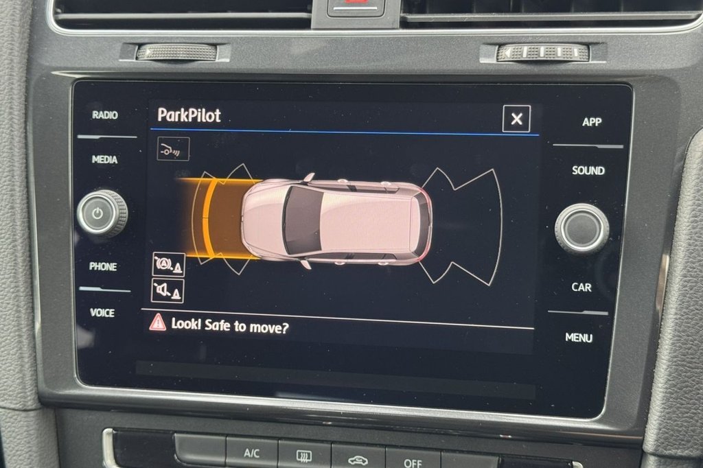 Used Volkswagen Golf 2018 for sale - 76118921: Photo 12