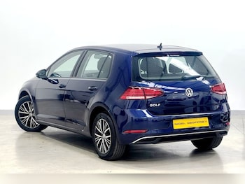 Used Volkswagen Golf 2018 for sale - 76118921: Photo