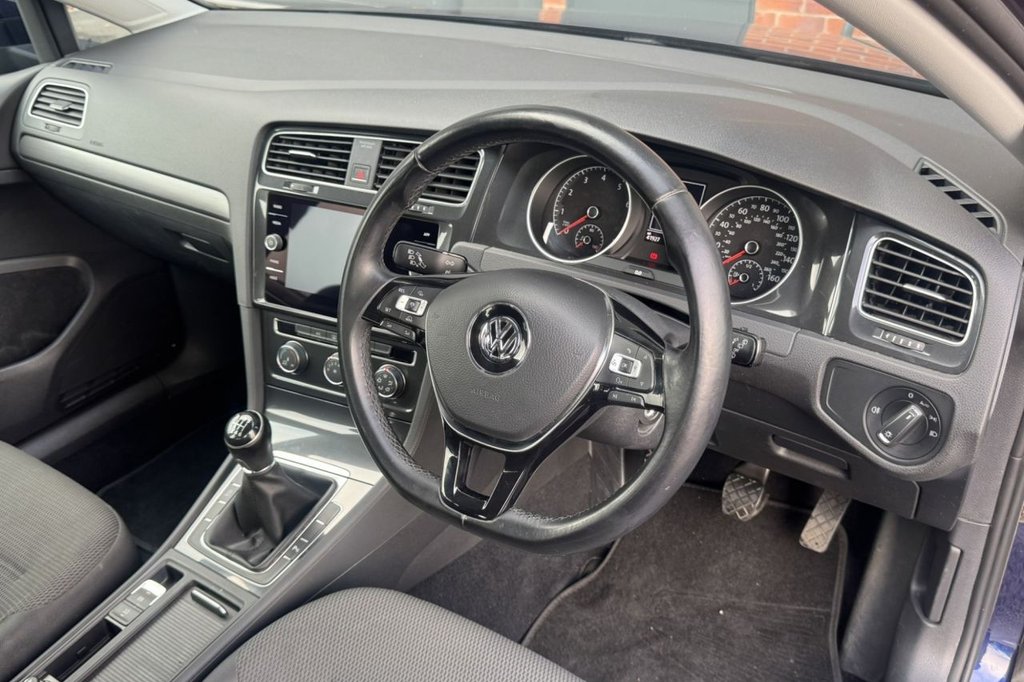 Used Volkswagen Golf 2018 for sale - 76118921: Photo 34
