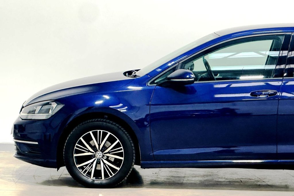 Used Volkswagen Golf 2018 for sale - 76118921: Photo 43