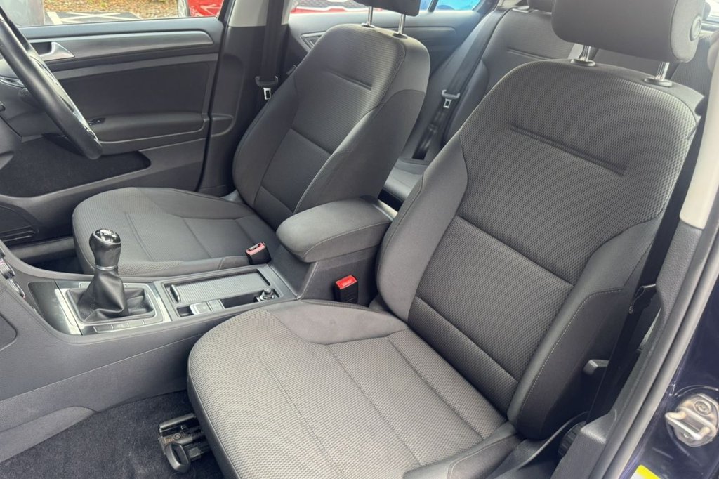 Used Volkswagen Golf 2018 for sale - 76118921: Photo 9