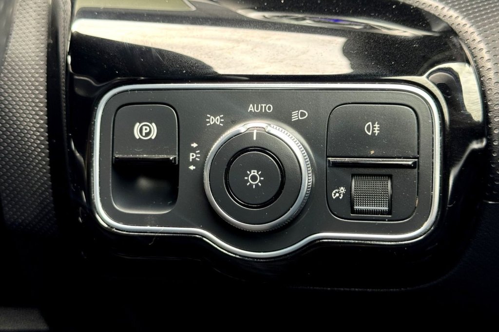 Vehicle 33