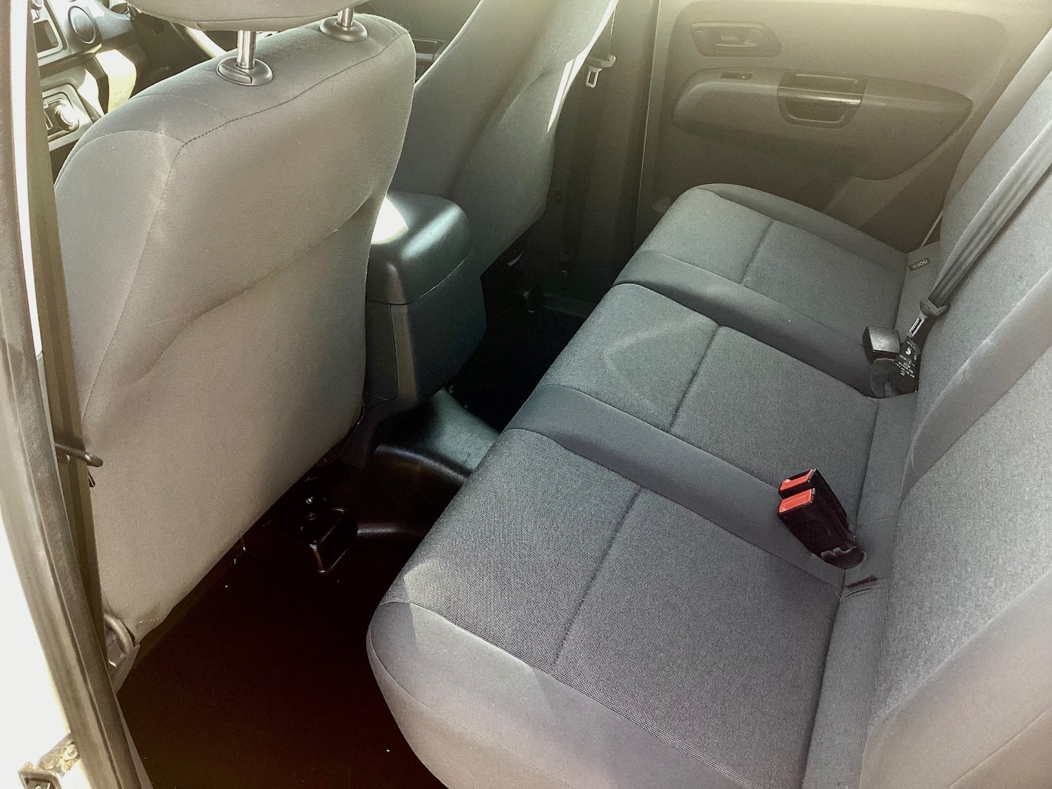 Used Volkswagen Amarok 2015 for sale - 77685247: Photo 8