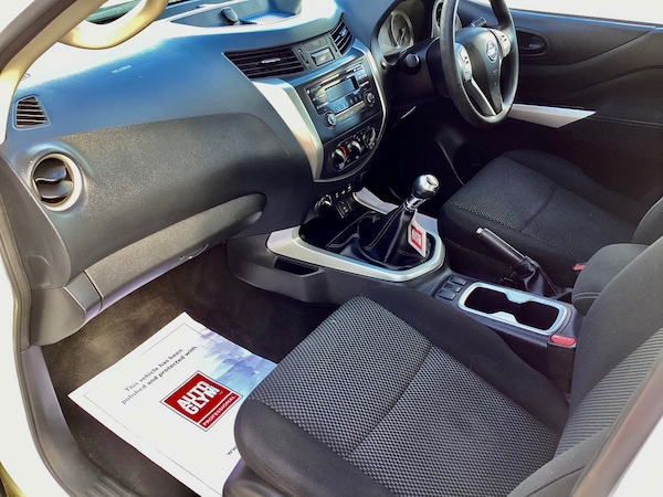 Used Nissan Navara 2018 for sale - 74510757: Photo 11
