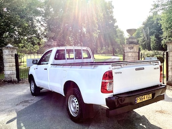 Used Toyota Hilux 2014 for sale - 75466604: Photo