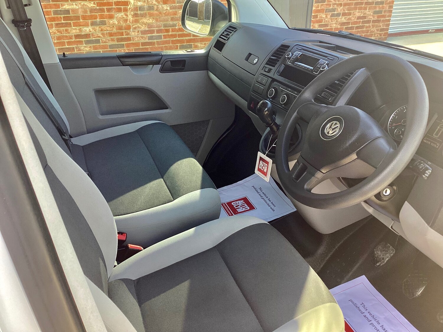 Used Volkswagen Transporter 2015 for sale - 77685173: Photo 8