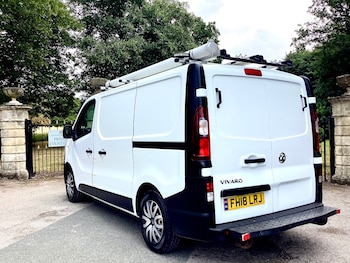 Used Vauxhall Vivaro 2018 for sale - 75143137: Photo
