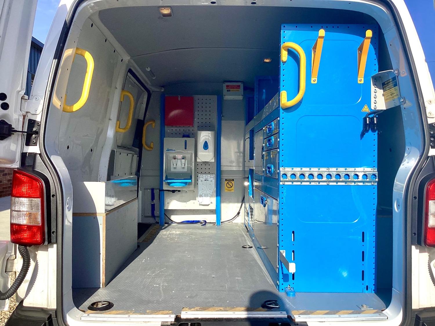 Used Volkswagen Transporter 2015 for sale - 77685242: Photo 8