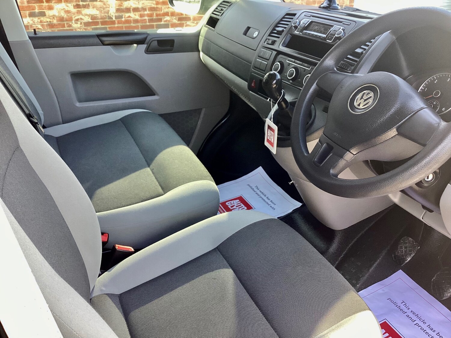 Used Volkswagen Transporter 2015 for sale - 77685175: Photo 8