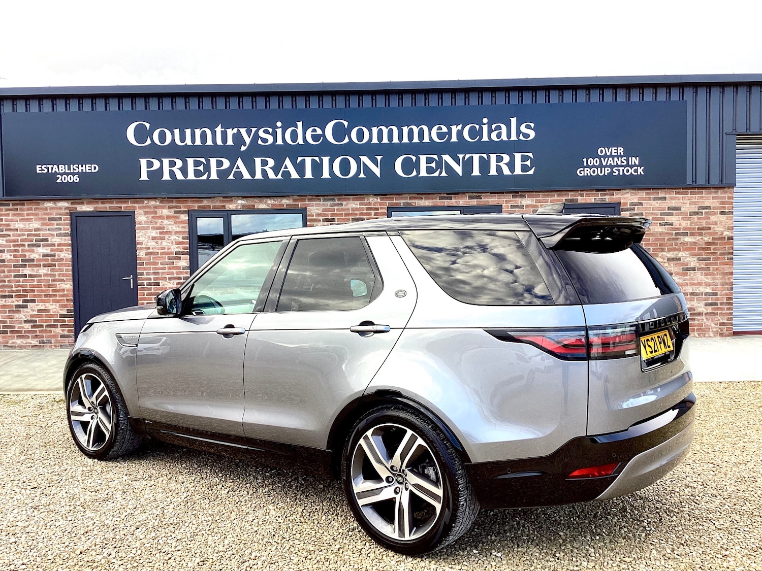 Used Land Rover Discovery 2021 for sale - 76534317: Photo 4