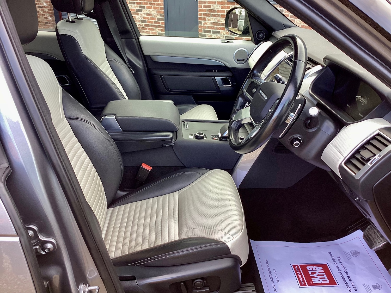 Used Land Rover Discovery 2021 for sale - 76534317: Photo 8