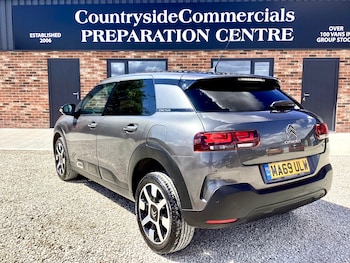 Used Citroen C4 Cactus 2019 for sale - 79430933: Photo