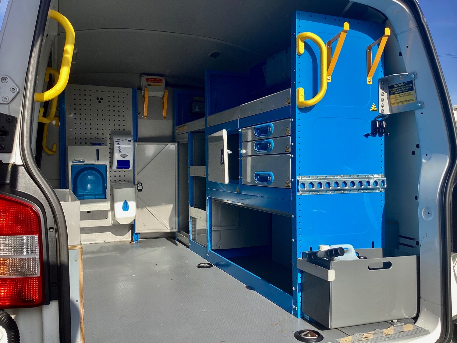 Used Volkswagen Transporter 2015 for sale - 77685244: Photo 10