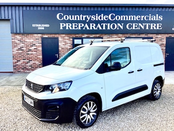 Used Peugeot Partner 2020 for sale - 76534536: Photo