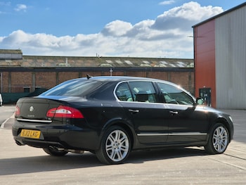 Used Skoda Superb 2012 for sale - 78297589: Photo