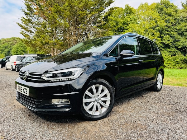 Used Volkswagen Touran for sale - 74049692: Photo 3
