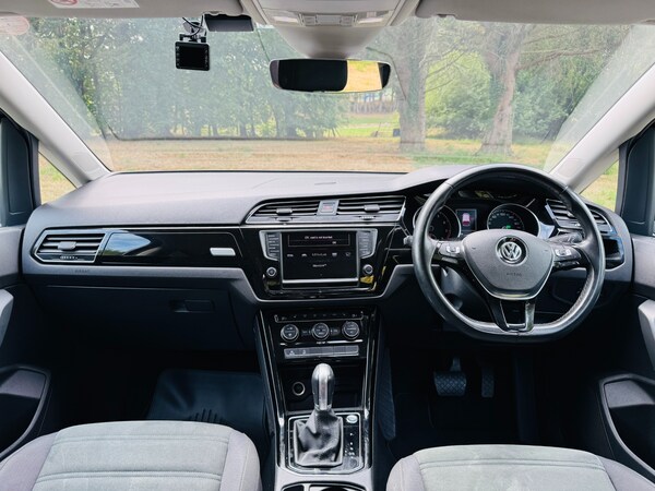 Used Volkswagen Touran for sale - 74049692: Photo 9