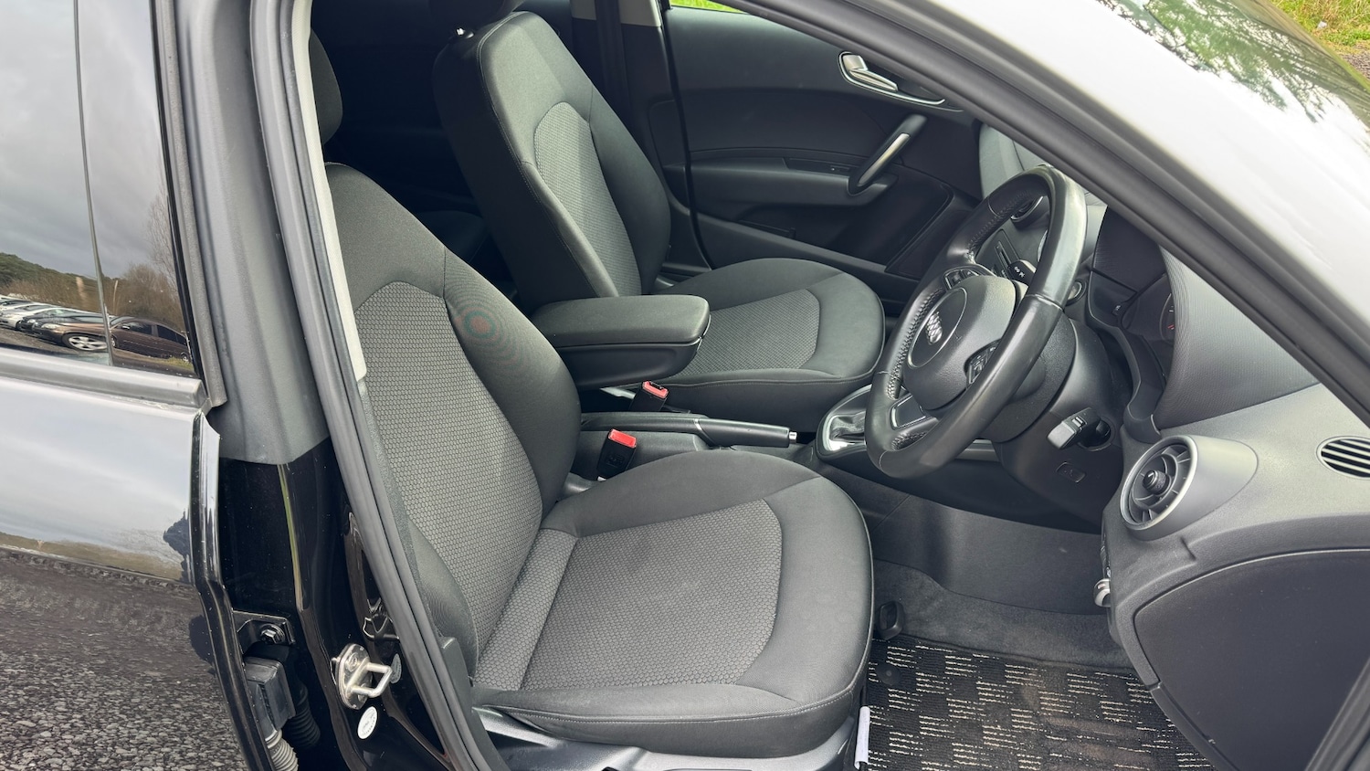 Used Audi A1 2012 for sale - 77640216: Photo 10