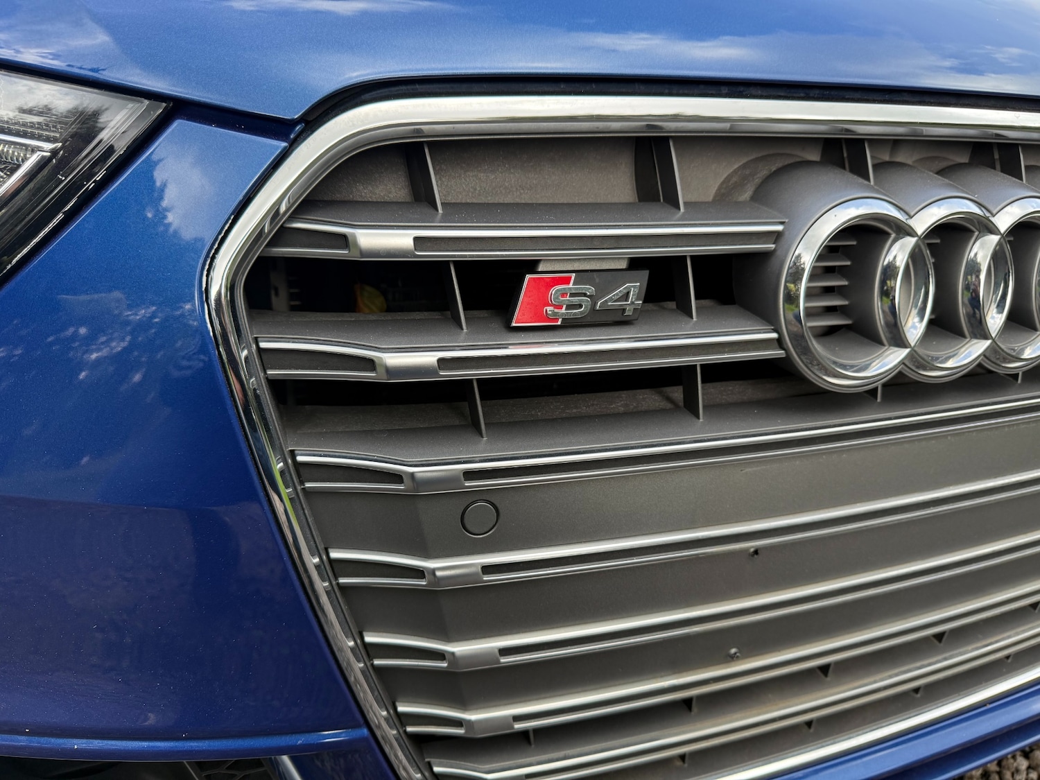 Used Audi S4 Avant 2014 for sale - 75971109: Photo 2