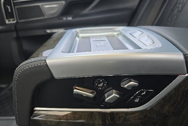 Used BMW 7 Series 2018 for sale - 76588369: Photo 39