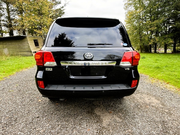 Used Toyota Land Cruiser 2014 for sale - 74050553: Photo 6