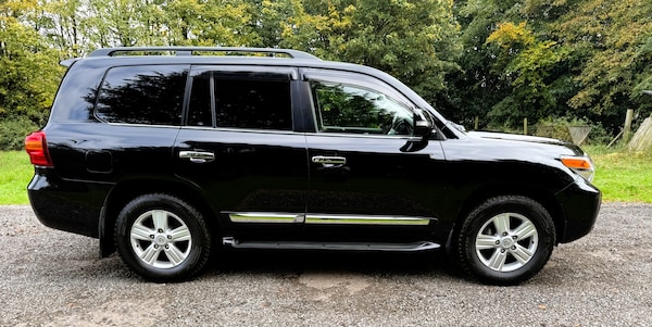 Used Toyota Land Cruiser 2014 for sale - 74050553: Photo 8