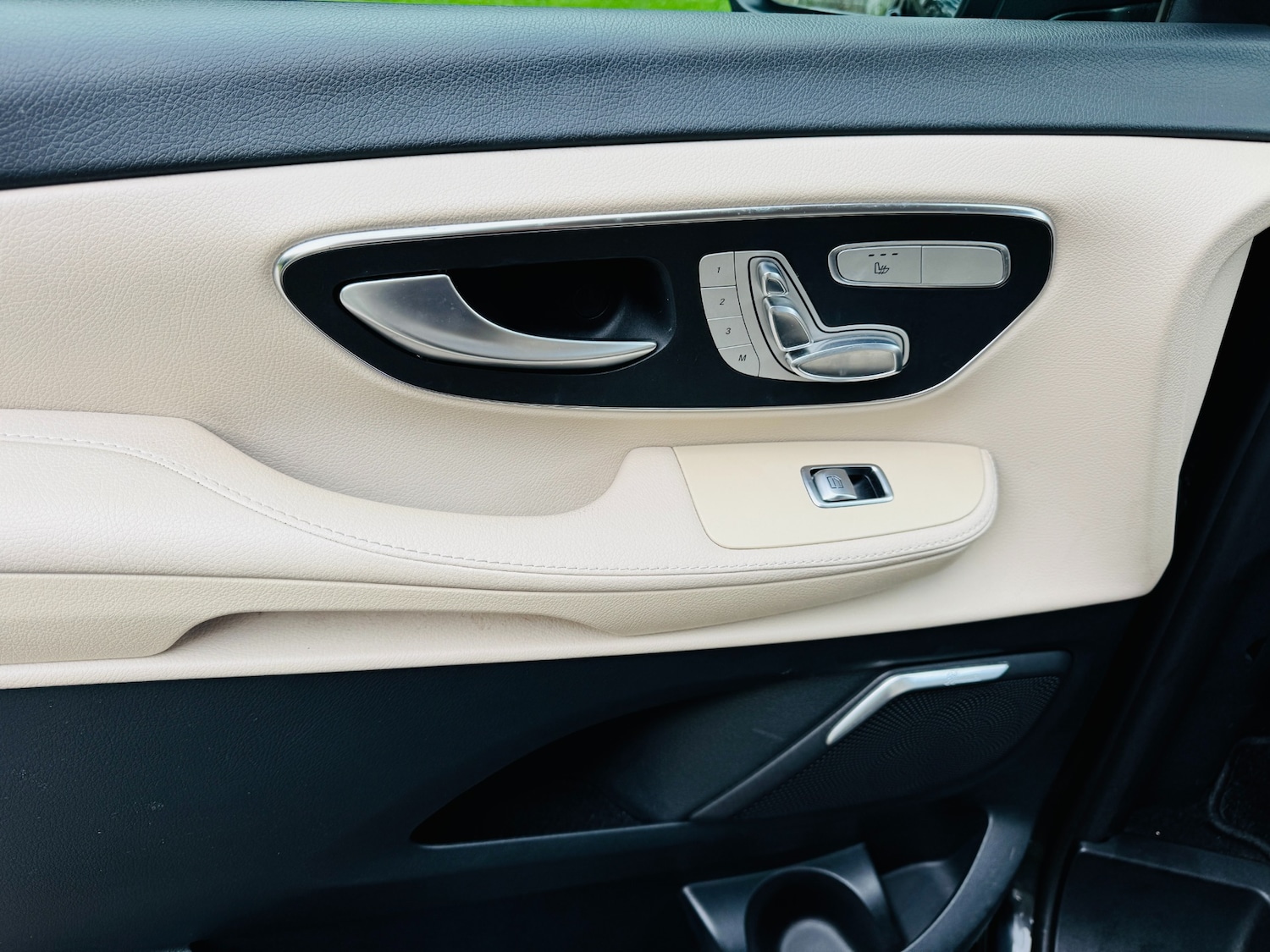 Used Mercedes-Benz V-Class 2018 for sale - 74049655: Photo 18