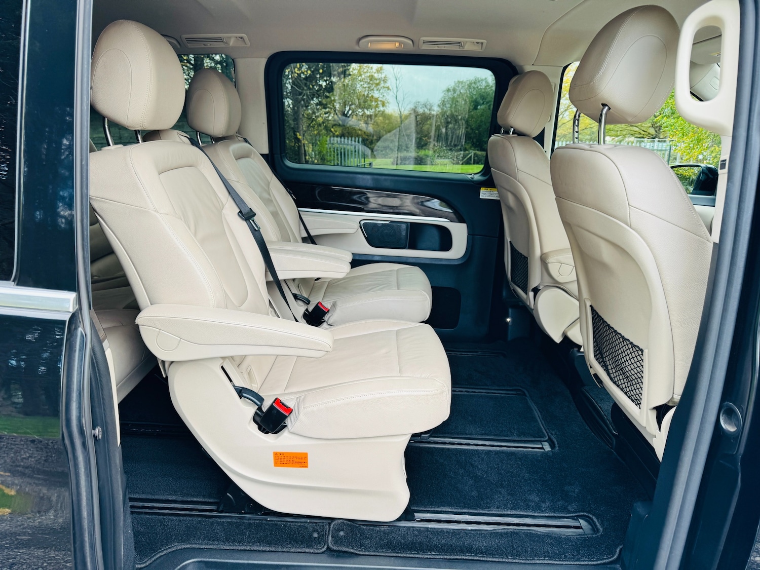 Used Mercedes-Benz V-Class 2018 for sale - 74049655: Photo 19