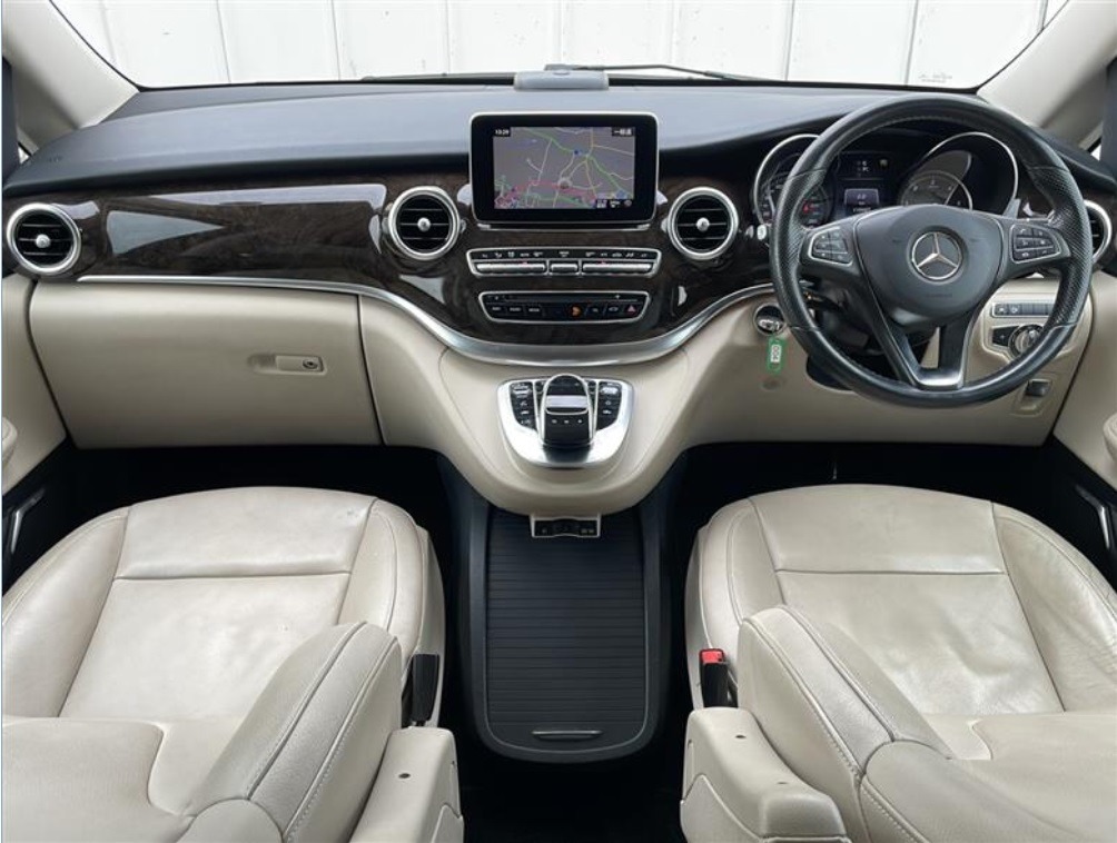 Used Mercedes-Benz V-Class 2018 for sale - 74049655: Photo 34