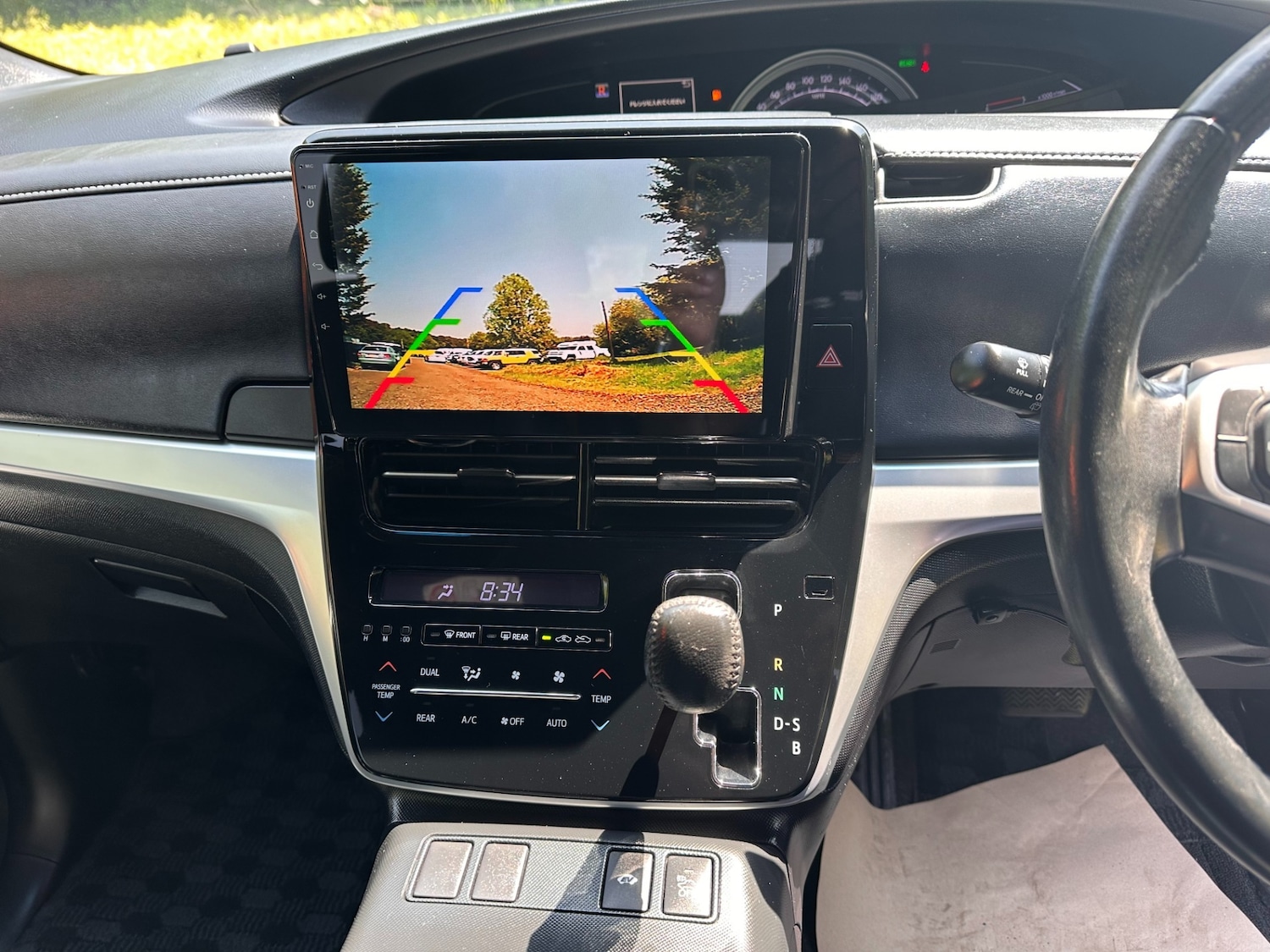 Used Toyota Estima 2018 for sale - 77934231: Photo 10