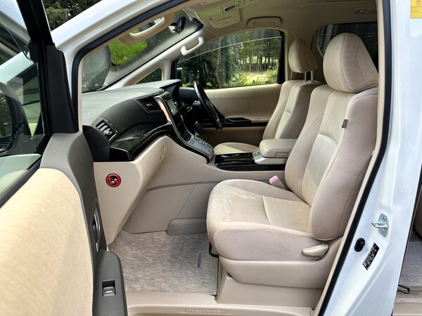 Used Toyota Vellfire for sale - 74051933: Photo 15
