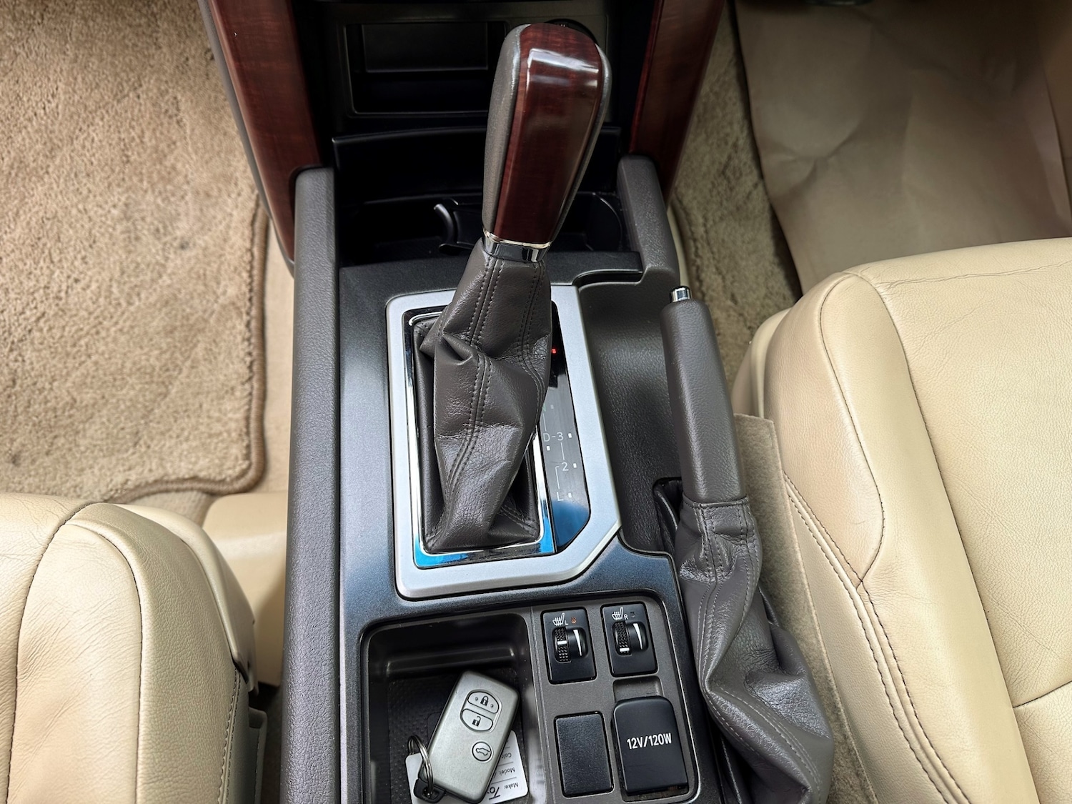 Used Toyota Land Cruiser for sale - 77946422: Photo 15