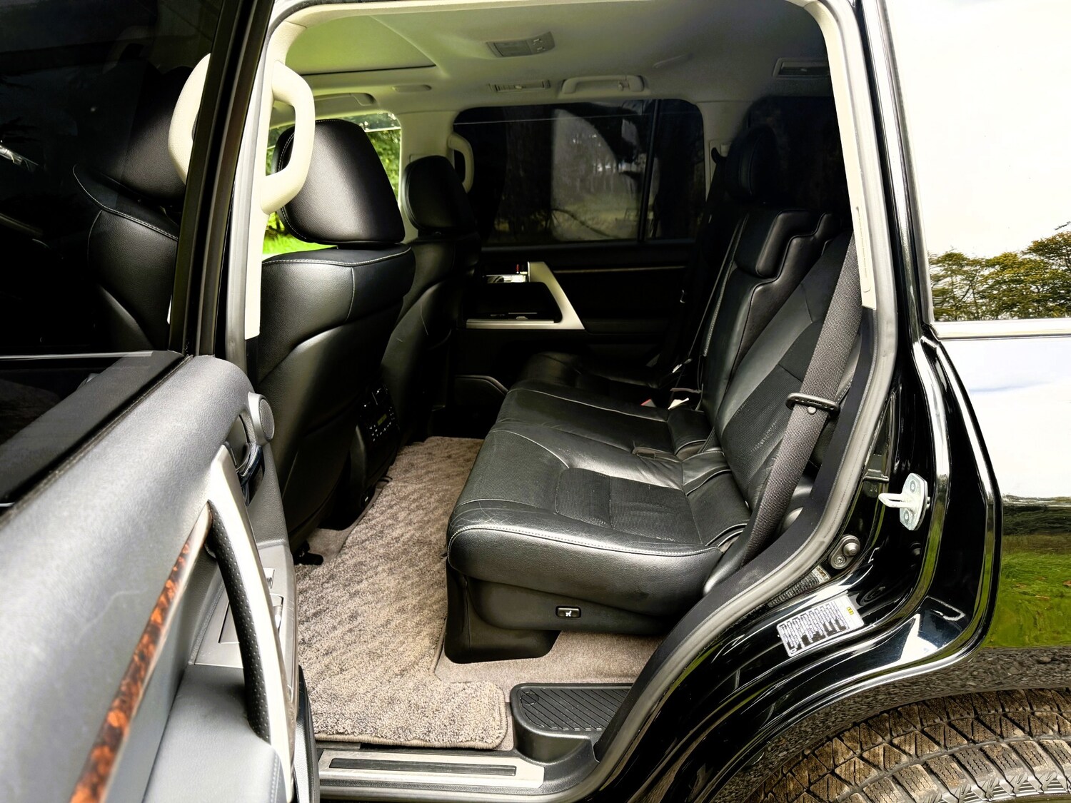 Used Toyota Land Cruiser 2014 for sale - 77933946: Photo 19