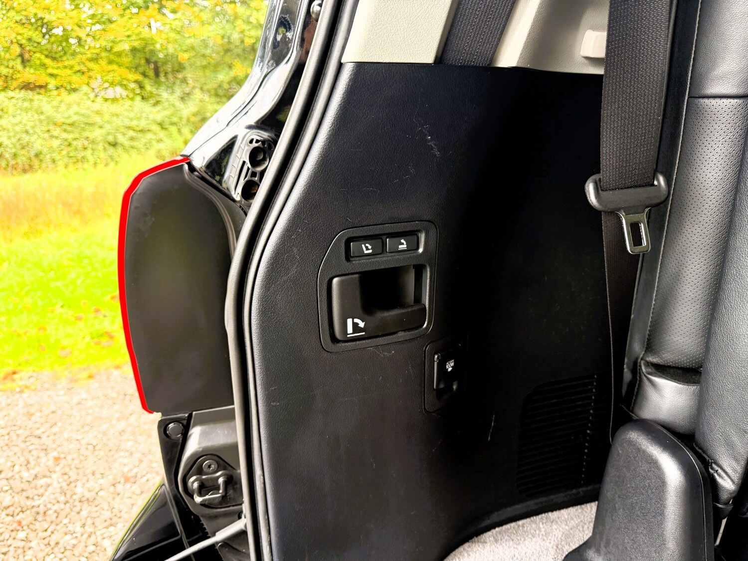 Used Toyota Land Cruiser 2014 for sale - 77933946: Photo 21