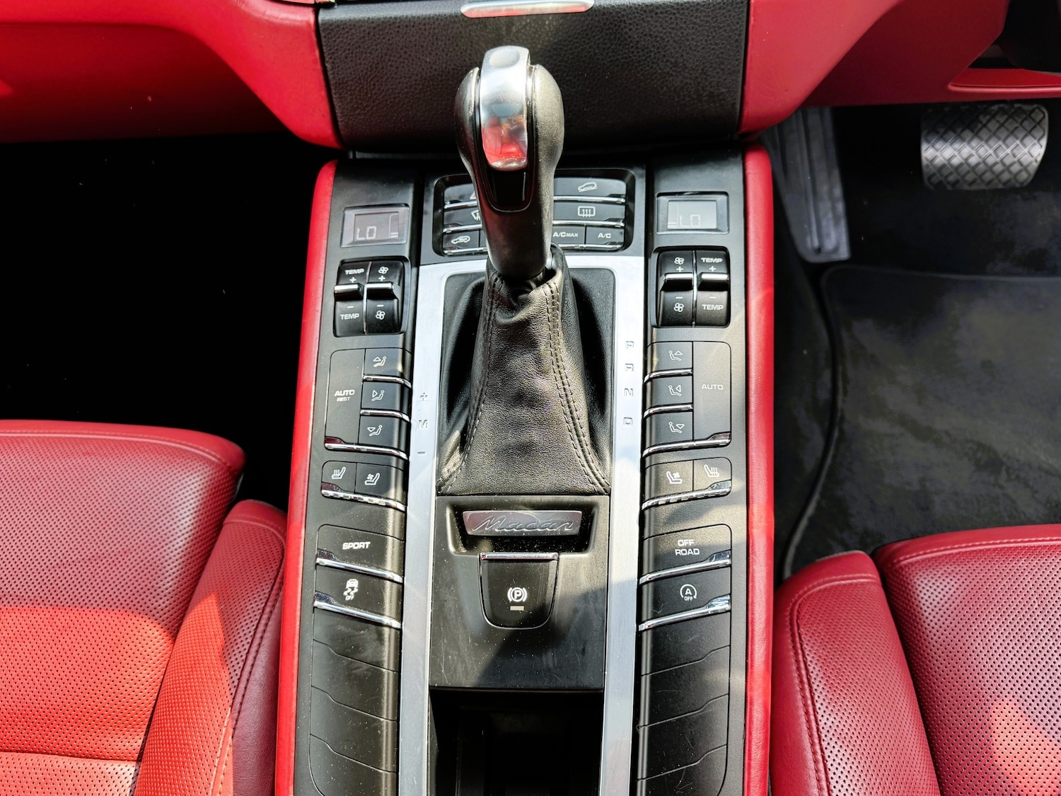 Used Porsche Macan 2015 for sale - 77947132: Photo 14