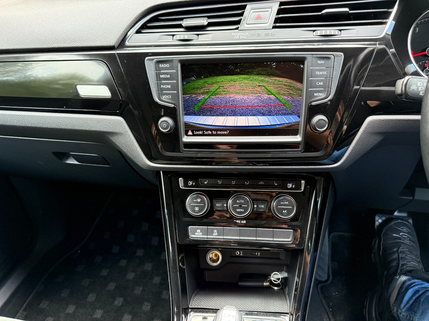 Used Volkswagen Touran for sale - 77690759: Photo 12