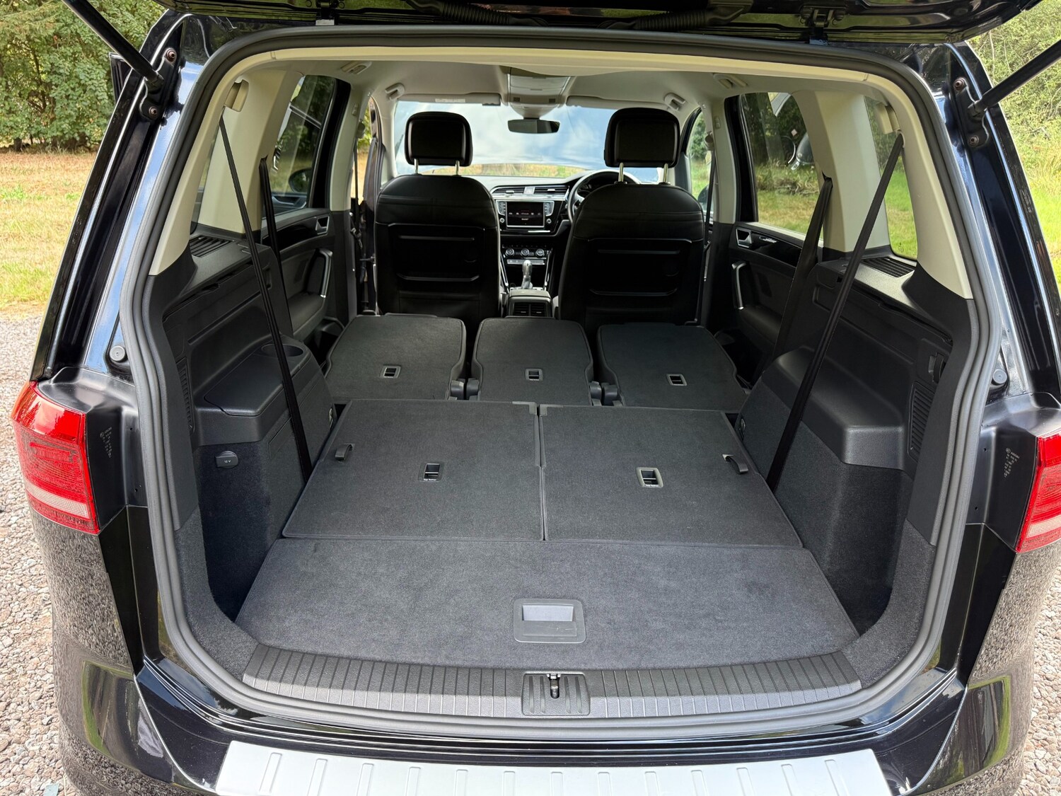 Used Volkswagen Touran for sale - 77690759: Photo 19