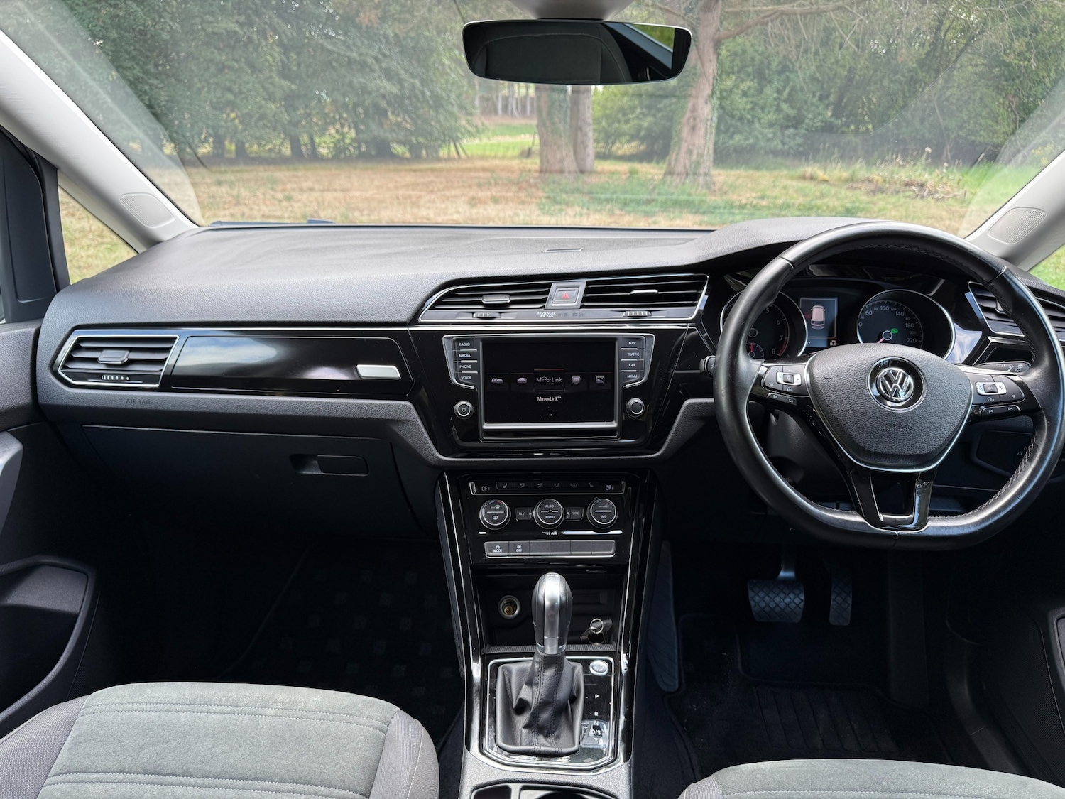 Used Volkswagen Touran for sale - 77690759: Photo 8