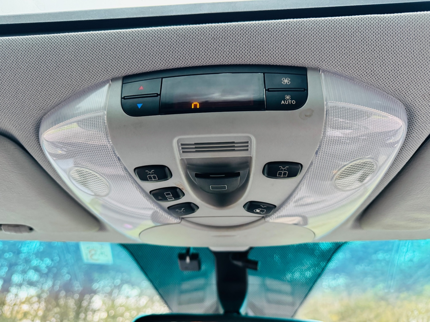 Used Mercedes-Benz Viano 2013 for sale - 74538673: Photo 15