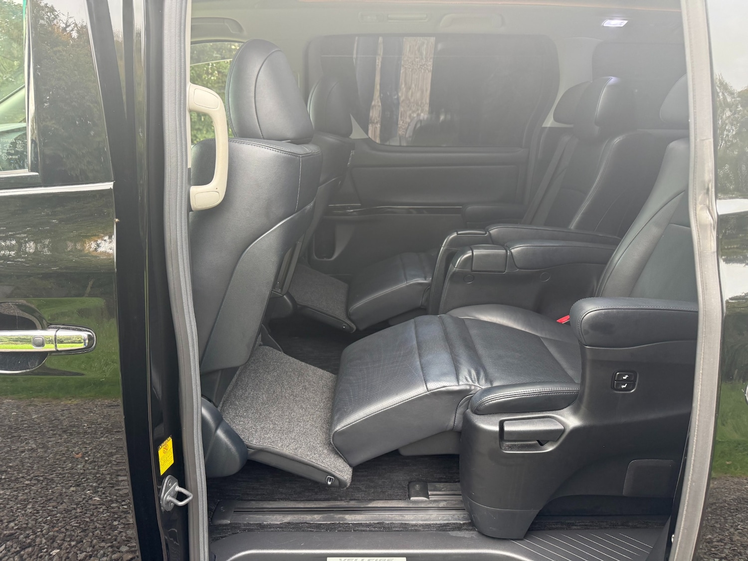 Used Toyota Vellfire 2014 for sale - 73792585: Photo 17