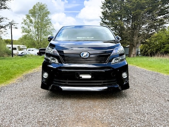 Used Toyota Vellfire 2014 for sale - 77689633: Photo