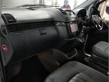 Used Mercedes-Benz Viano 2011 for sale - 77690718: Photo