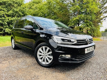 Used Volkswagen Touran 2016 for sale - 77934107: Photo