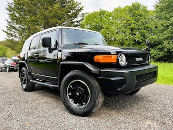 Toyota FJ Cruiser feature image