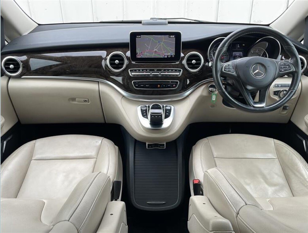 Used Mercedes-Benz V-Class 2018 for sale - 77932901: Photo 34