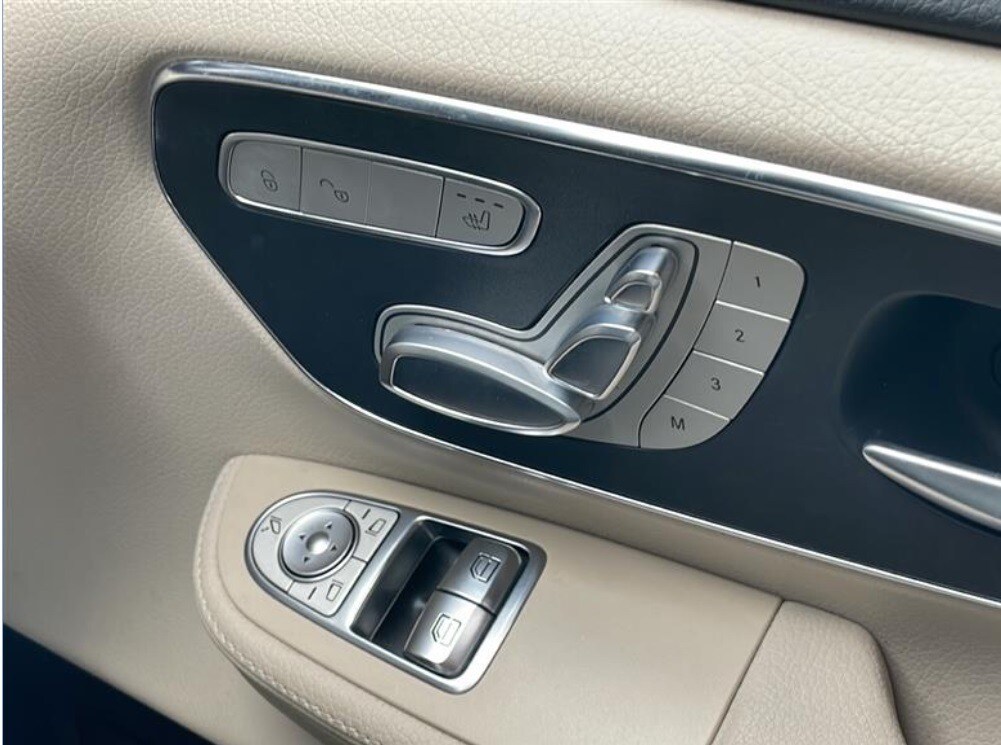 Used Mercedes-Benz V-Class 2018 for sale - 77932901: Photo 38